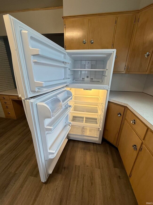 Building Photo - 1333 Hart St