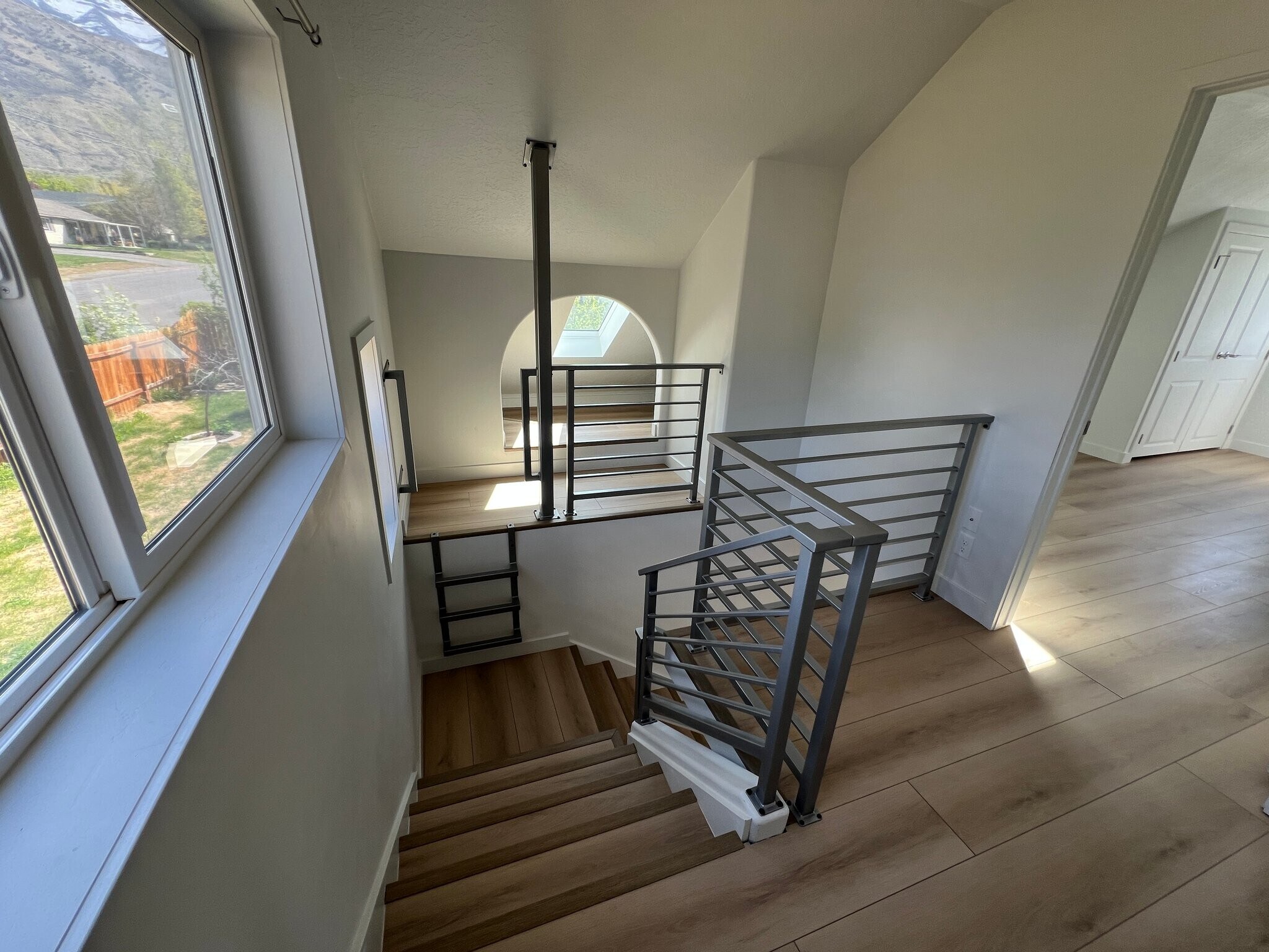 Building Photo - 290 N 600 E