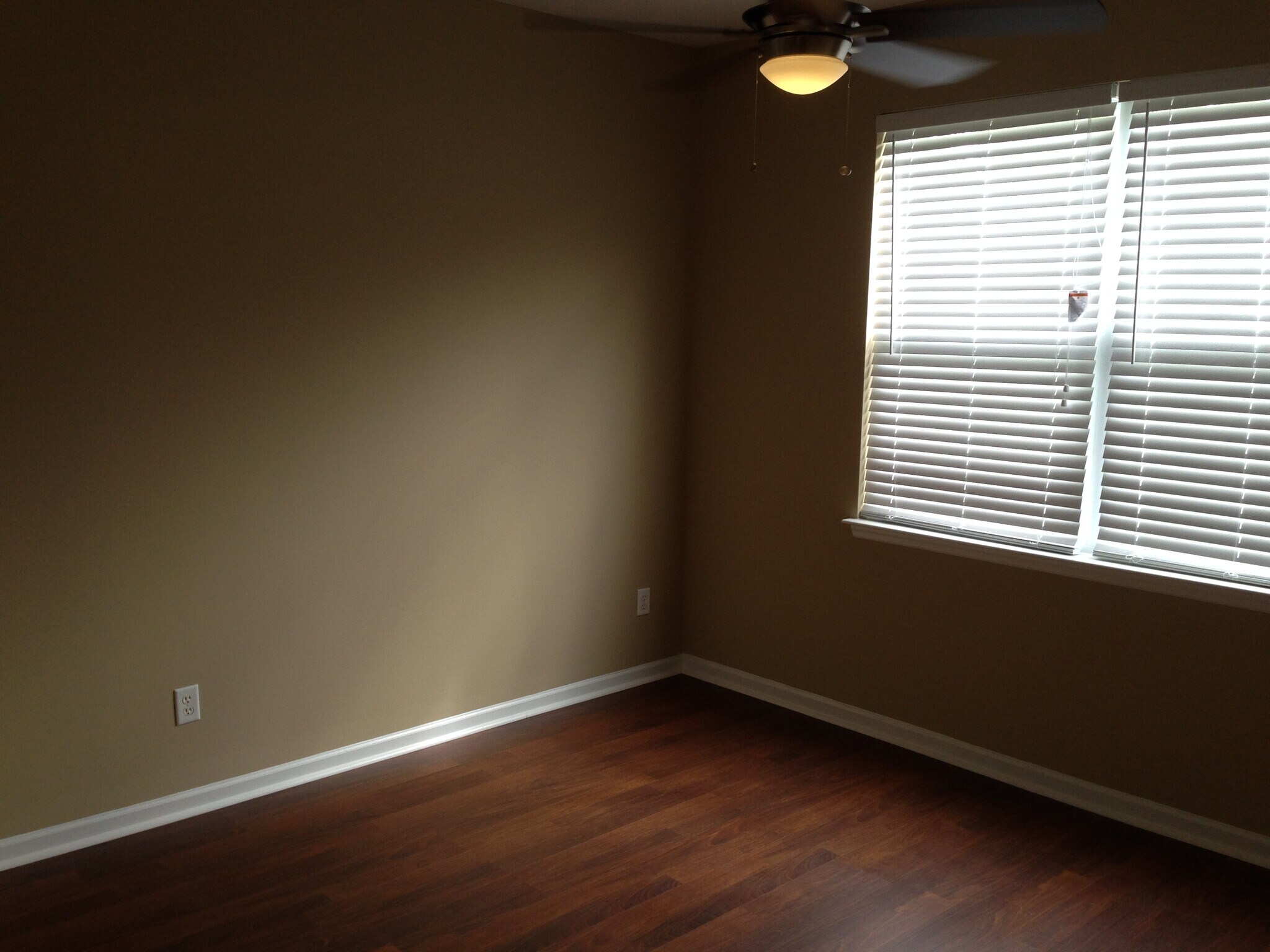 Building Photo - 250 Westbrooke Rd