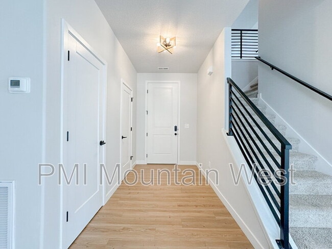 Building Photo - 3855 S 3025 W