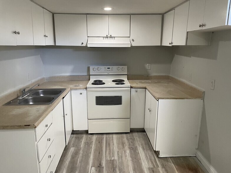Building Photo - 3792 Palos Verdes St