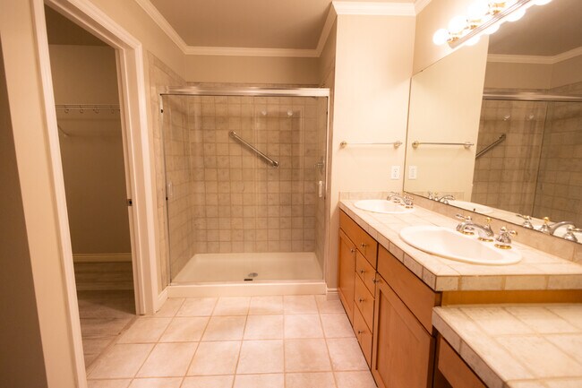 Building Photo - 17438 Bothell Way NE