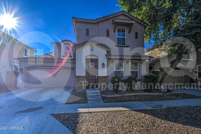Primary Photo - 4273 E Oakland St