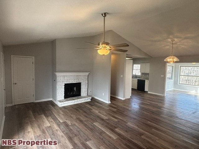 Building Photo - 4520 Ventura Dr