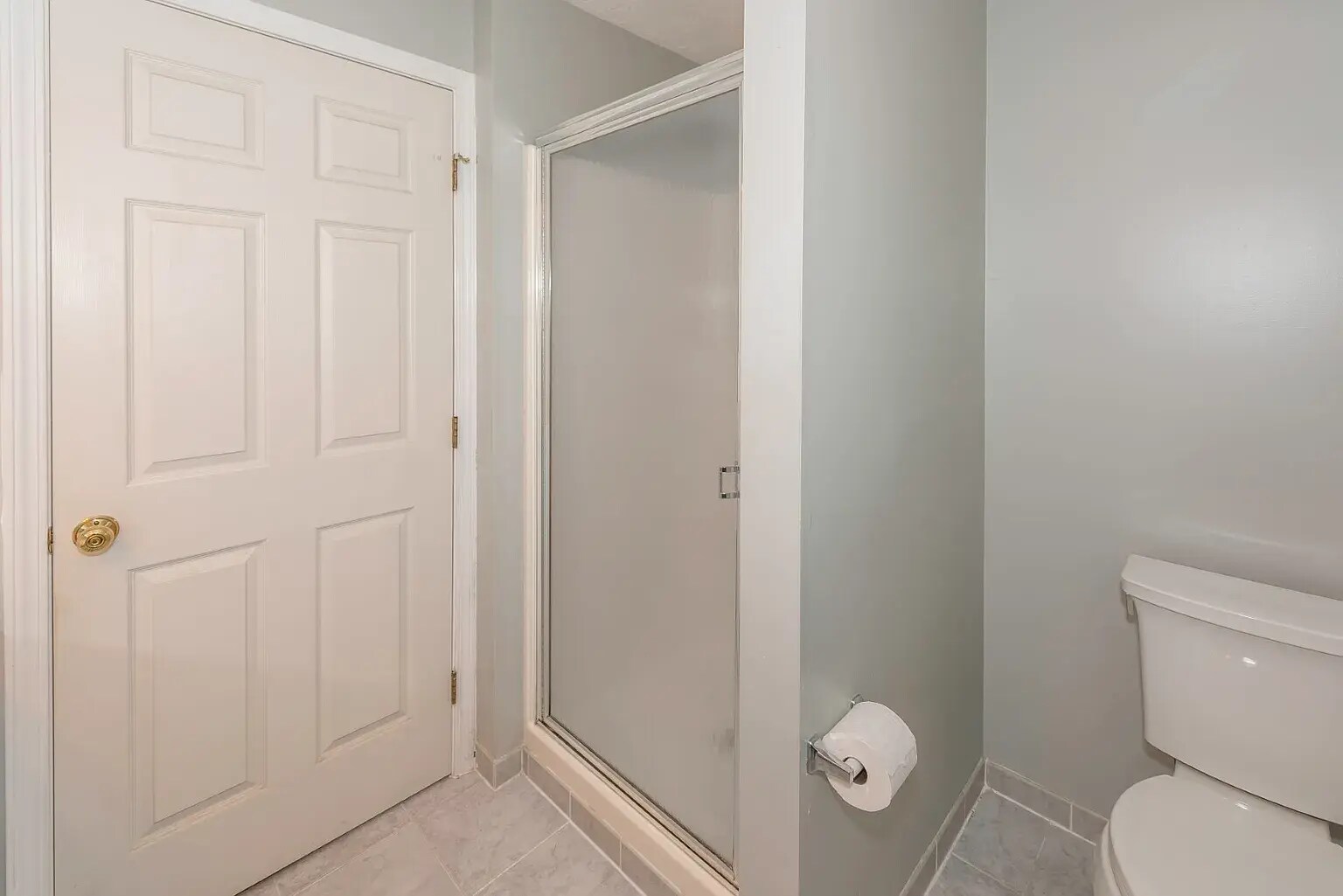 Second Full Bath with Stand-in Shower - 1417 Heatherwood Ln