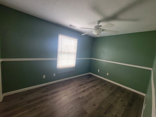 Building Photo - 11701 N Brians Way