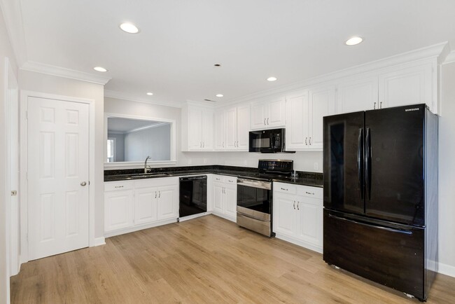Building Photo - # Serene Living Near Travelers Rest