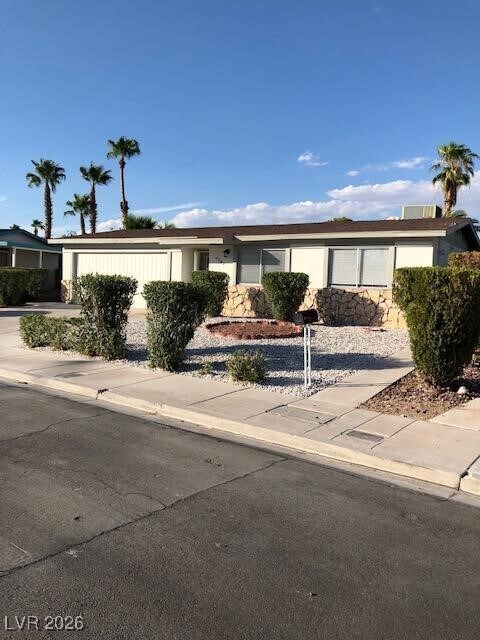 Building Photo - 6382 Creston Ave