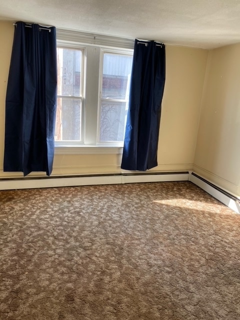 Front bedroom - 58 E Bennett St