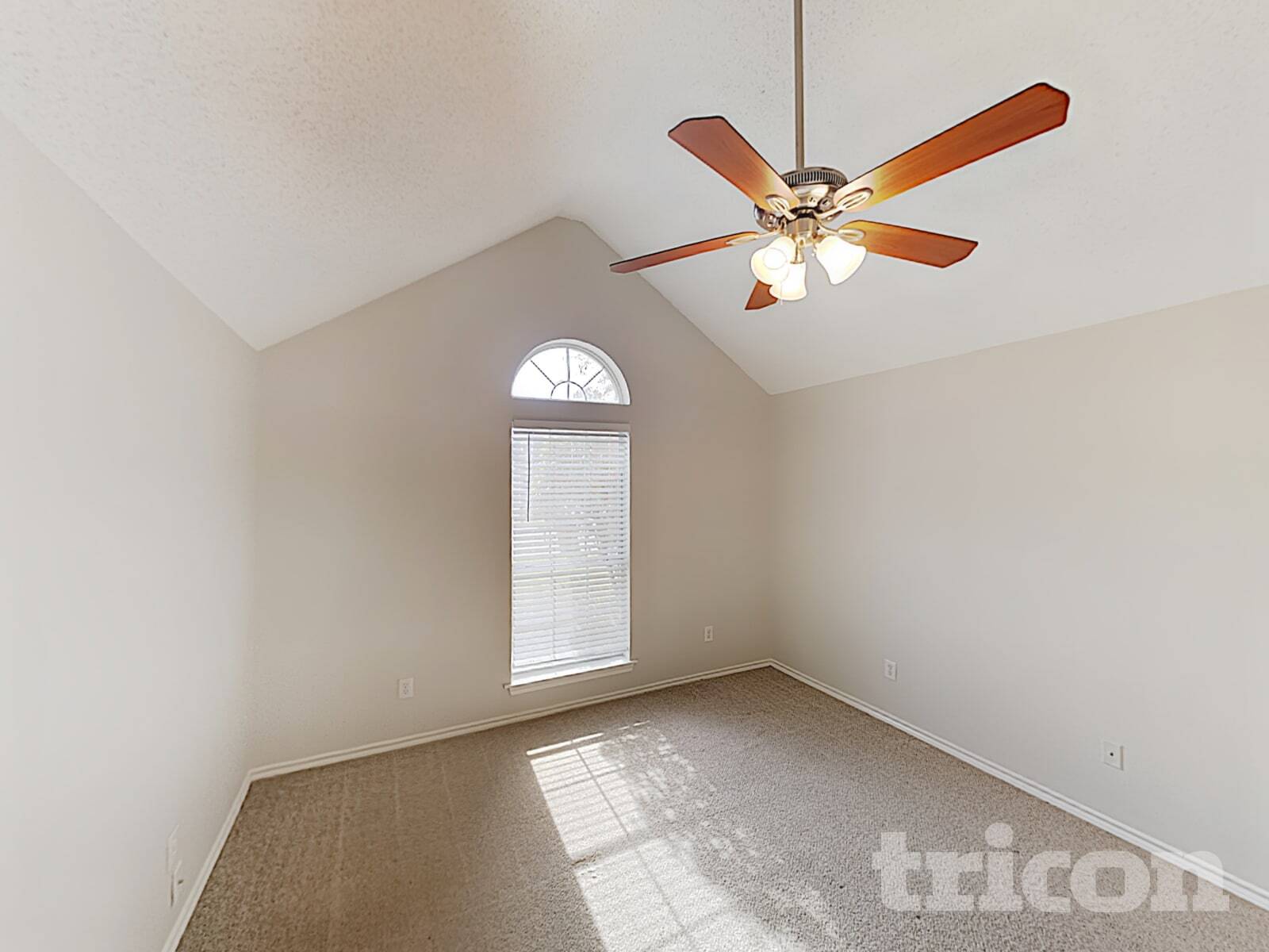 Building Photo - 1415 Develon Dr