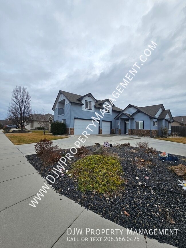 Building Photo - 1307 W Belknap Dr.
