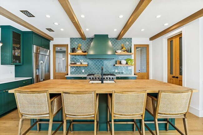 Building Photo - 5000 Creek Meadow