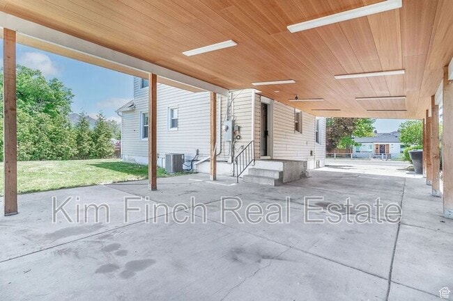 Building Photo - 289 E 4800 S