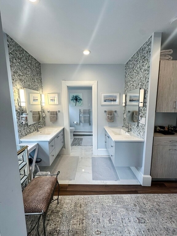 Building Photo - 15 Waban St