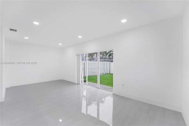 Building Photo - 2802 SW 128th Way