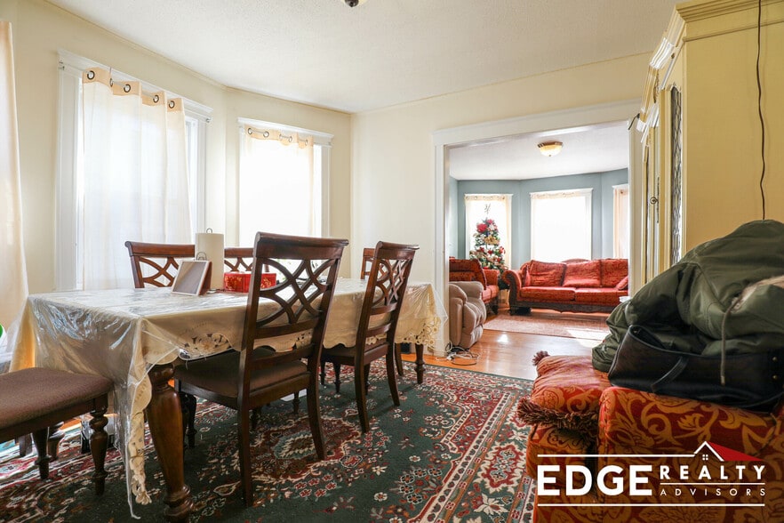 Building Photo - 6 Becket St