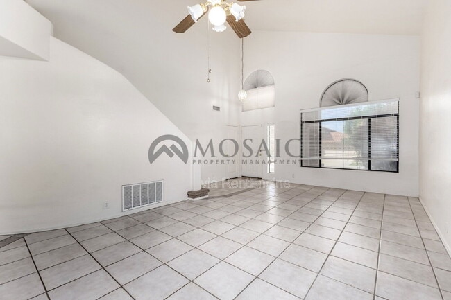 Building Photo - 3761 S Waterfront Dr