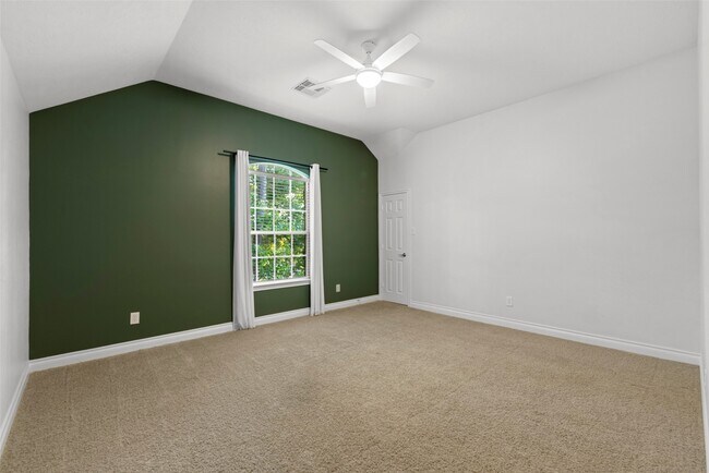 Building Photo - 2203 Sekola Ln