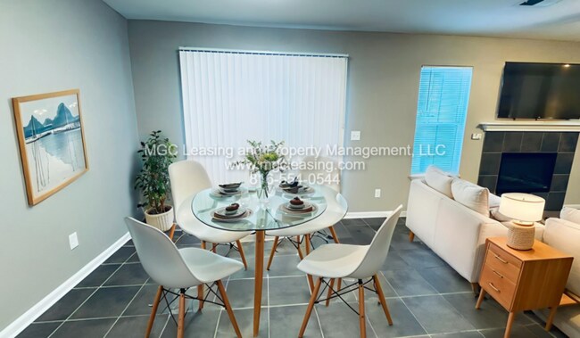 Building Photo - Special Offer at Baltimore Townhomes - One Month Free Rent!