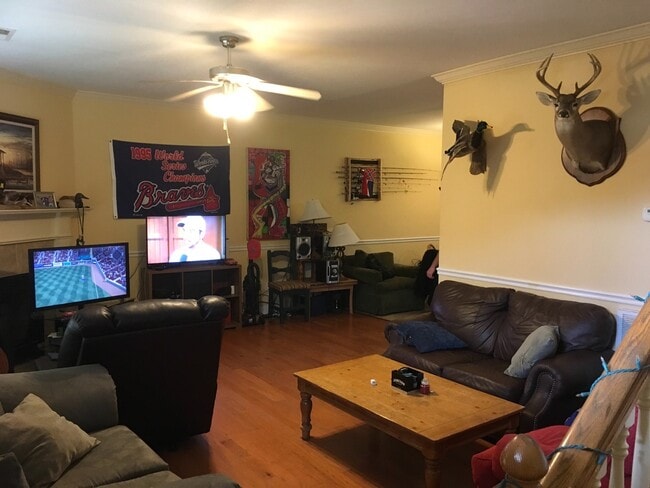 Building Photo - 61 Snow Mass Cove