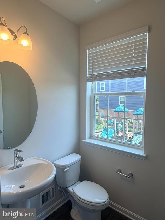 Building Photo - 6504 Bullrush Ct