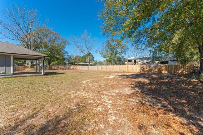 Building Photo - NEW Construction for Rent!!  IDEAL location on the edge of town!