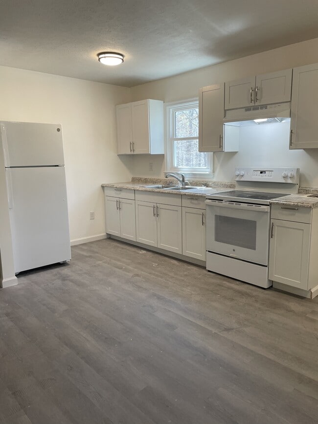 Primary Photo - 143 Hughes Dr