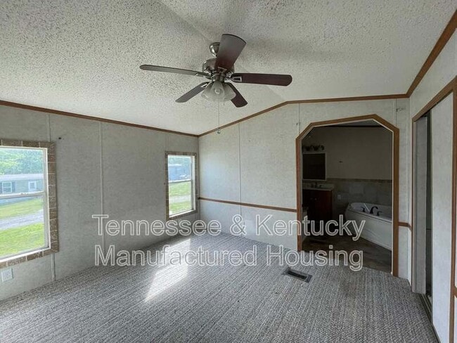 Building Photo - 201 Cumberland Ln