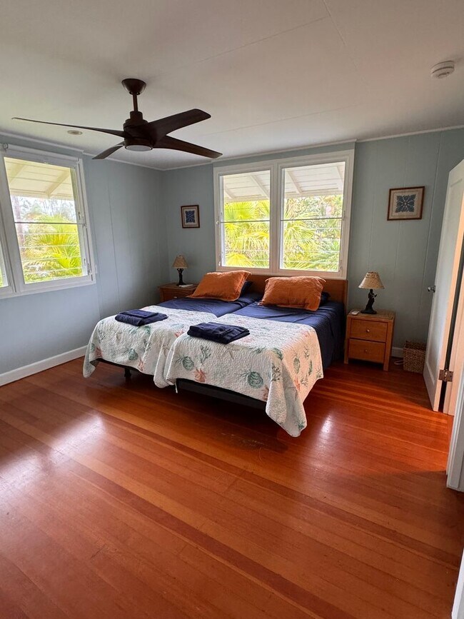 Building Photo - 1405 Mokulua Dr
