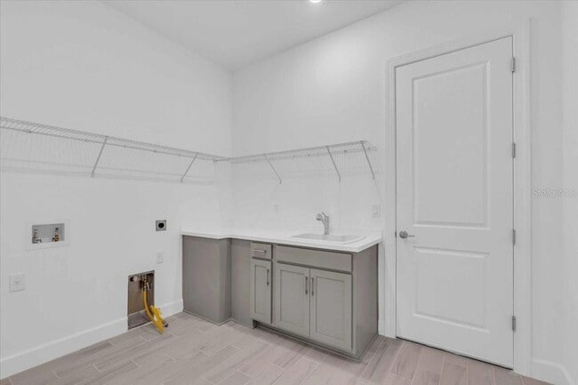 Building Photo - 10176 Silent Night Ln