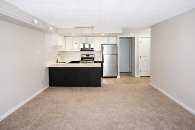 Interior Photo - NEGLEY HOUSE -- 086