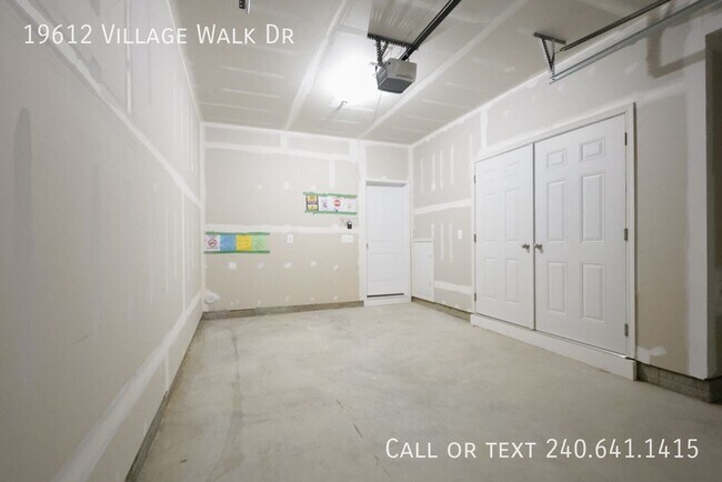 Building Photo - 19612 Village Walk Dr