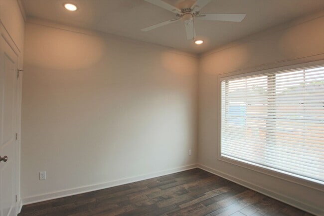 Building Photo - Coming Soon! Luxury 3 Bedroom 2 Bath Townh...