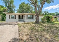 Building Photo - 1520 Hilltop Dr