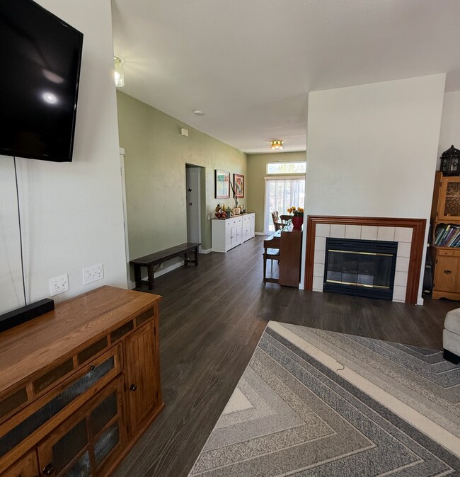 Building Photo - CHARMING & STRESS-FREE LIVING IN NORTHWEST MERIDIAN