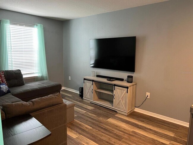 Building Photo - 1339 Riley Cir