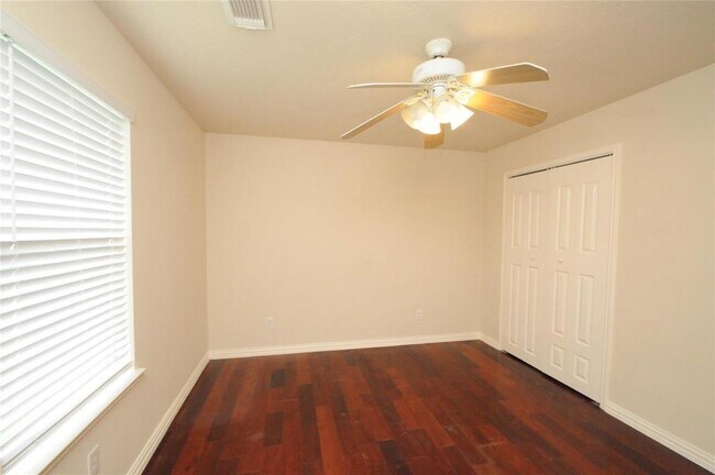 Building Photo - 16127 Eaglewood Spring Ct