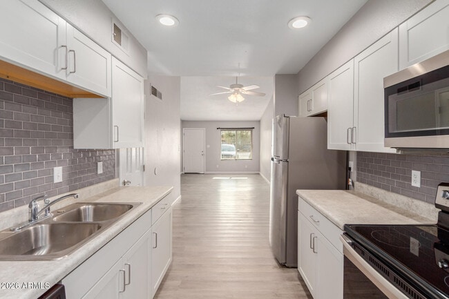 Building Photo - 4530 E Camino Cir
