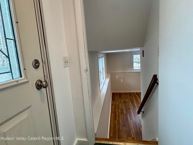 Building Photo - 18 Cherry Hill Rd