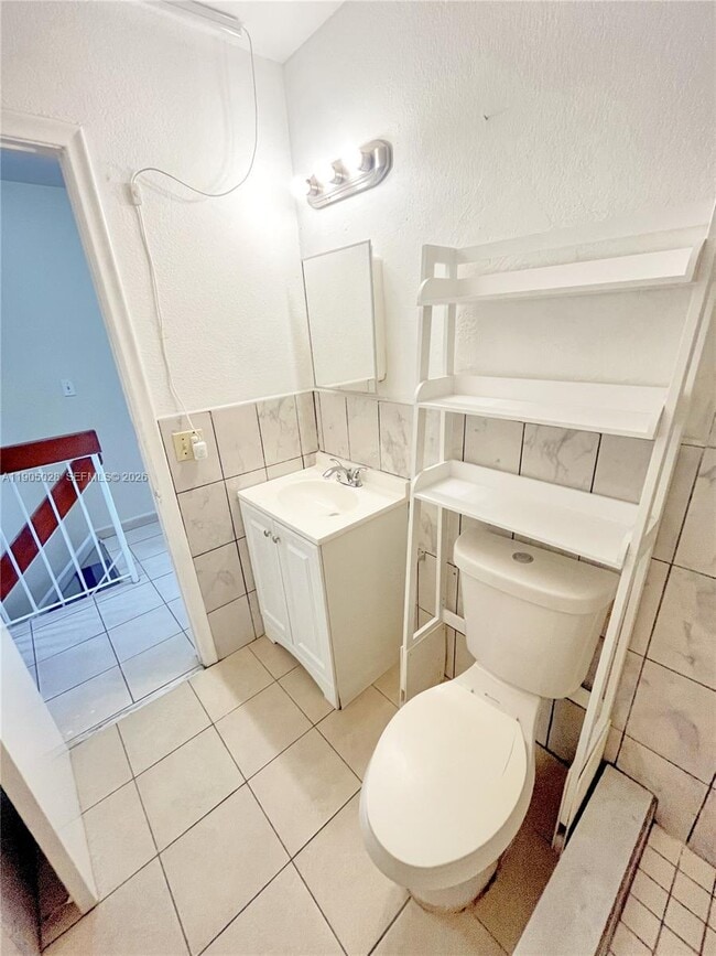 Building Photo - 5712 W 25th Ct