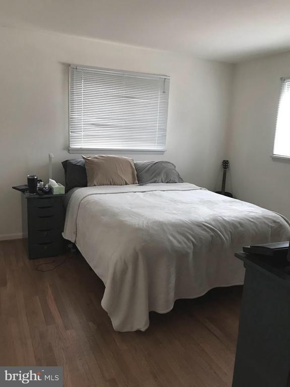 Building Photo - 4702 Eaton Pl