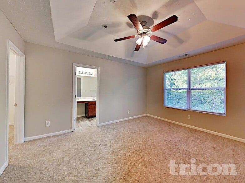 Building Photo - 135 Ellis Drive