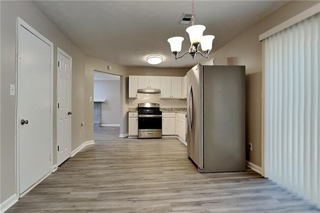 Building Photo - 554 Sherwood Oaks Rd