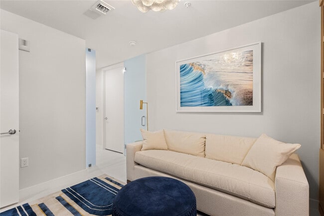 Building Photo - 900 N Ocean Blvd