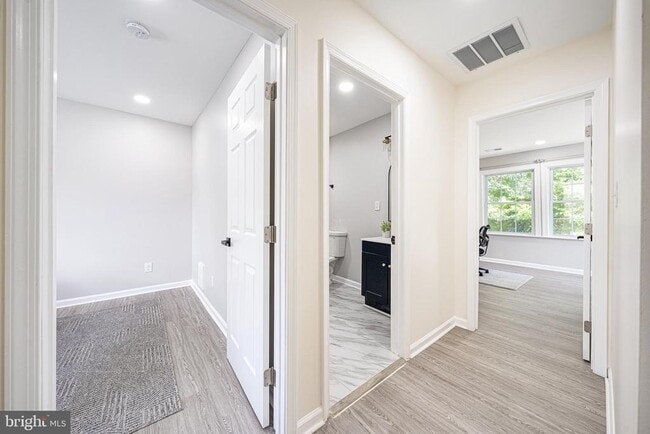 Building Photo - 2800 Upshur St