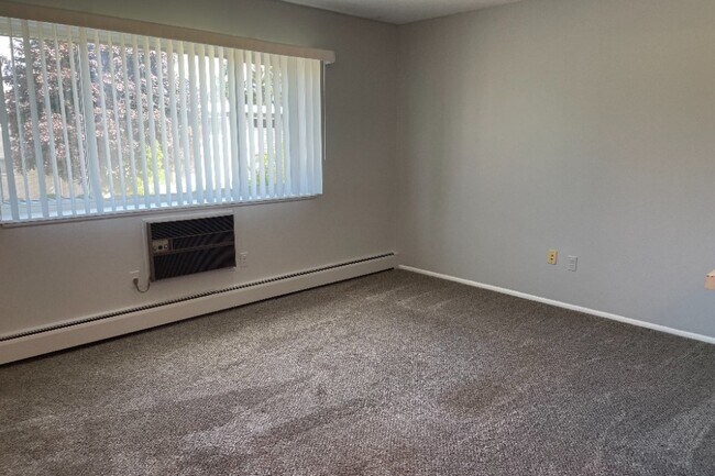 Livingroom - Virginia Place