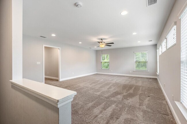 Building Photo - 3809 Ardmore Ln