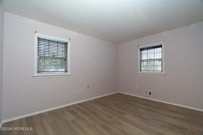 Building Photo - 315 Beverly Way