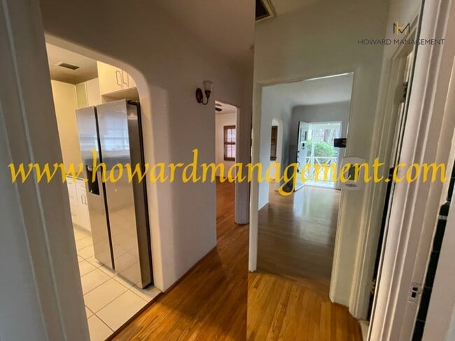 Building Photo - Beautiful home with large Den, hardwood floors, grassy backyard and dettached 2 car garage.