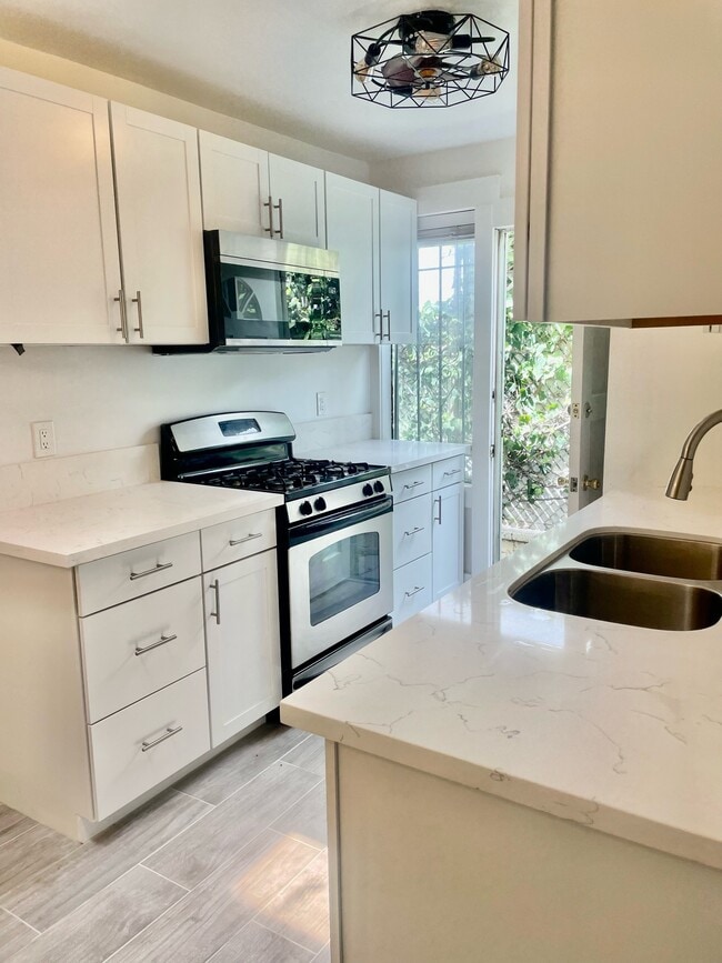 Stainless Steel appliances - 1250 N Citrus Ave